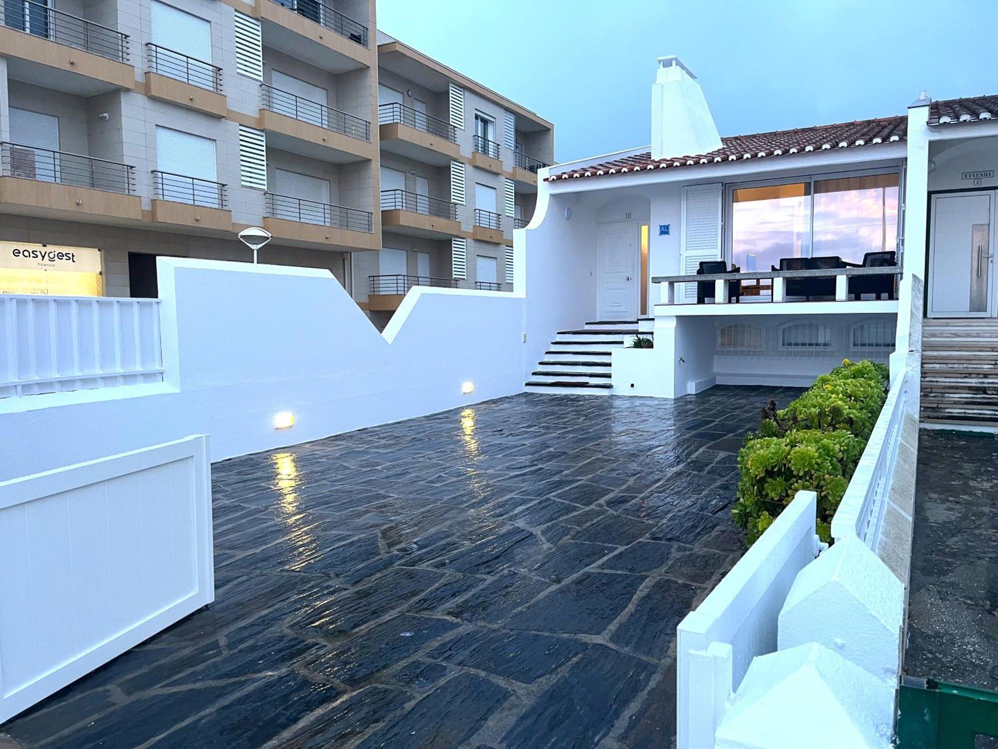 Villa Casa Do Mar -Sea House à Nazaré Extérieur photo